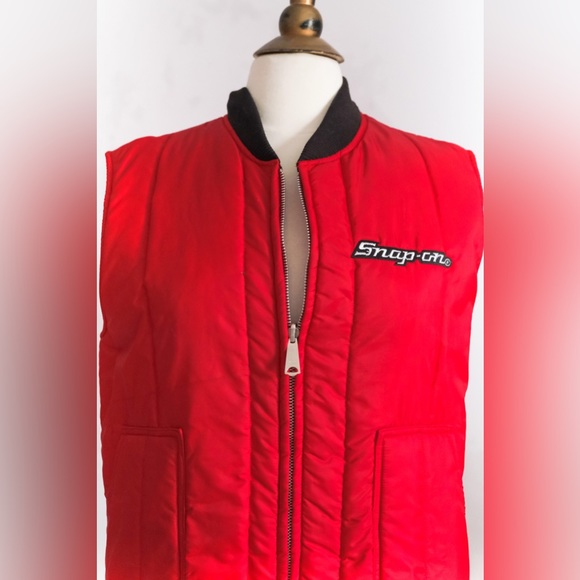 COPY - Vintage 1970’s Snap-On Red Nylon Vest • M/L - Picture 2 of 10
